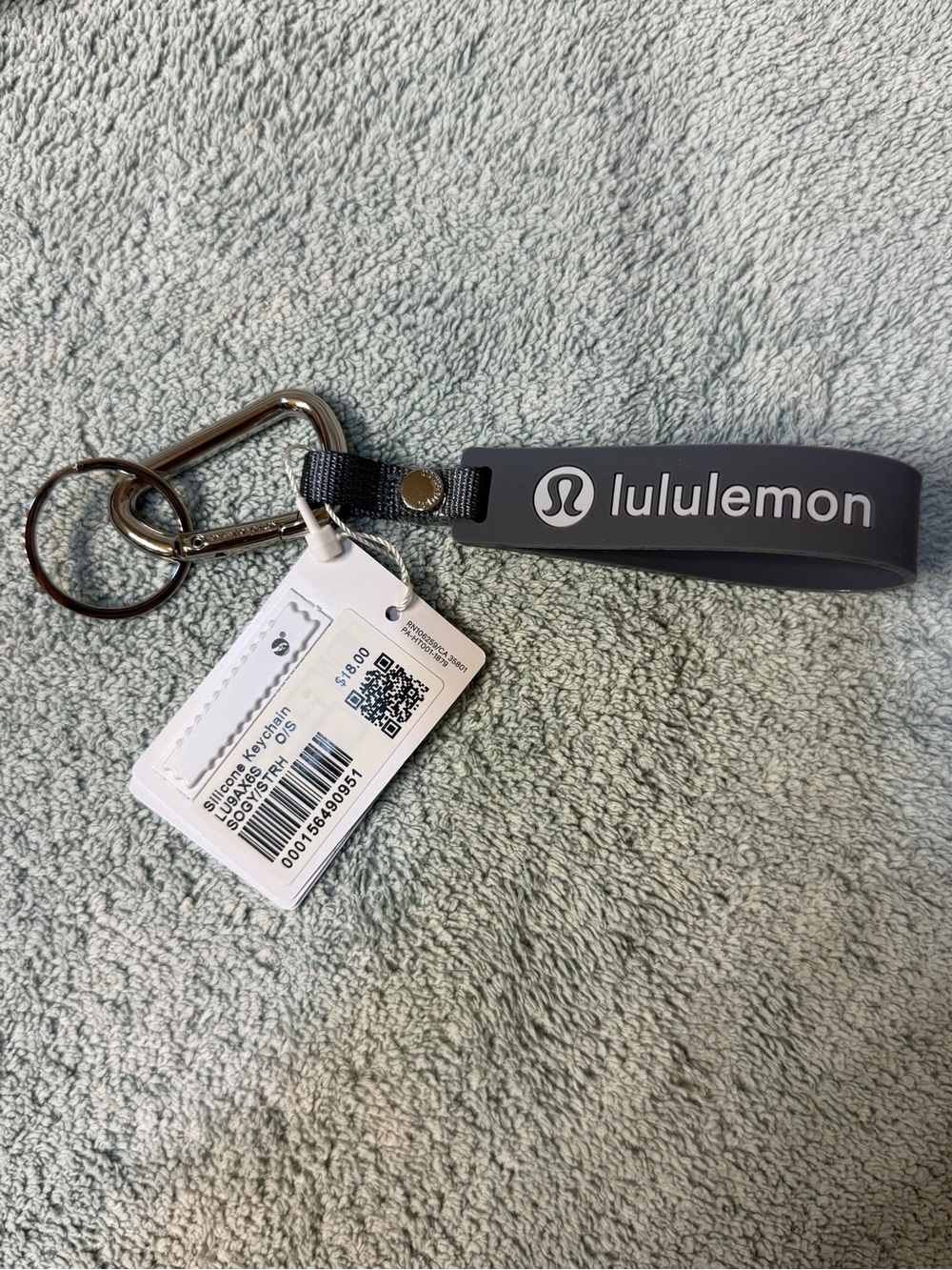 NWT Lululemon Silicone Keychain